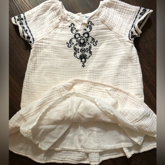 Old Navy White Embroidered Tiered Dress Baby Girl Toddler 4T Drop Waist Boho - Picture 6 of 7